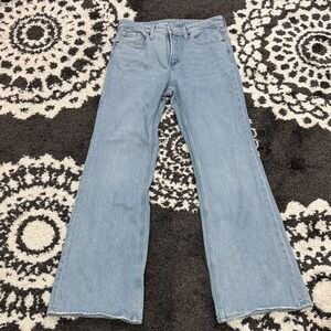 Women's old navy 2025 relaxed mid rise bootcut jeans light wash 6 tall